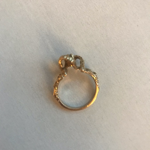 Vintage Diamond Gold Ring - Picture 8 of 8